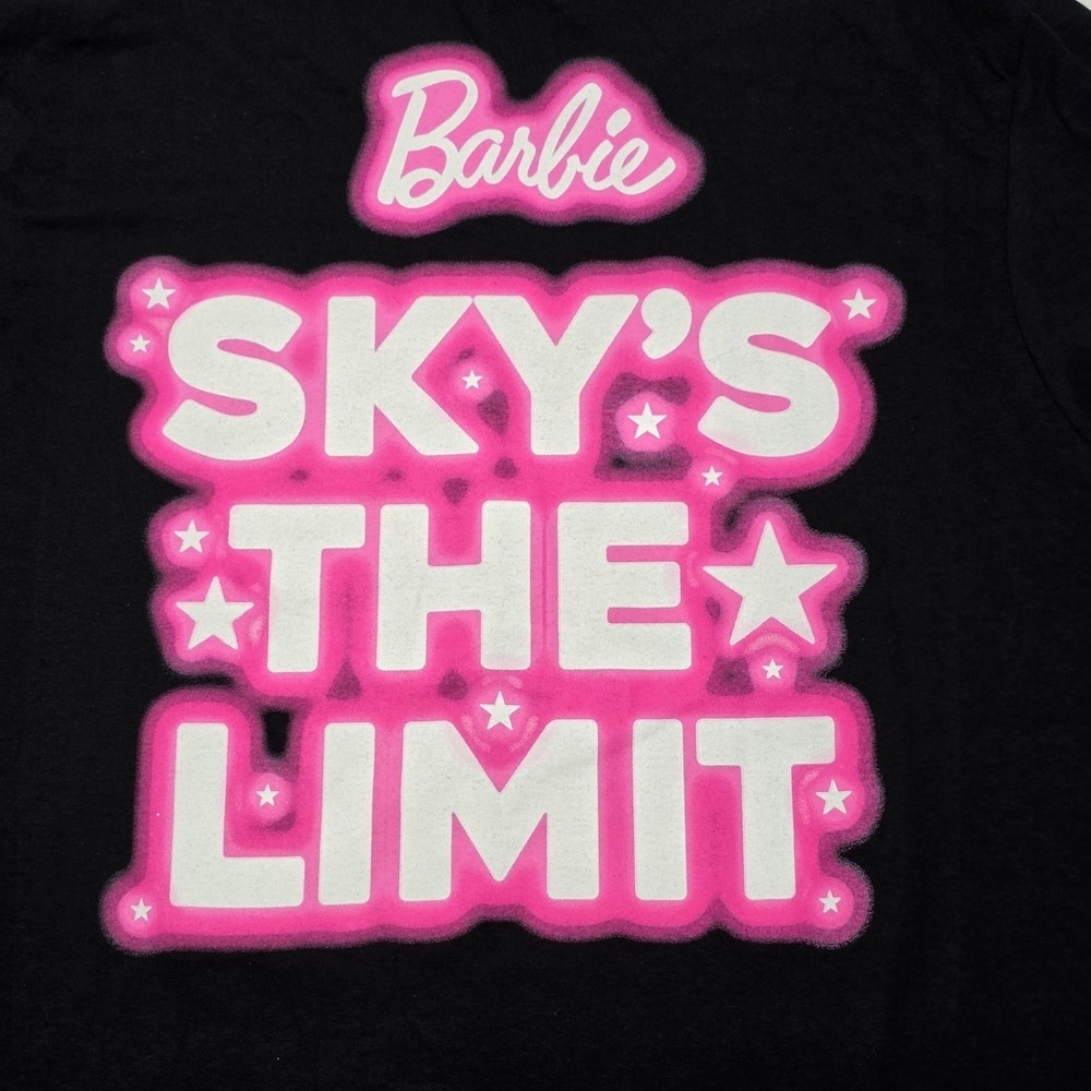 Barbie wearing Sunglasses Neon Pink Sky's The Limit  Black T-shirt Women's Sz XL
